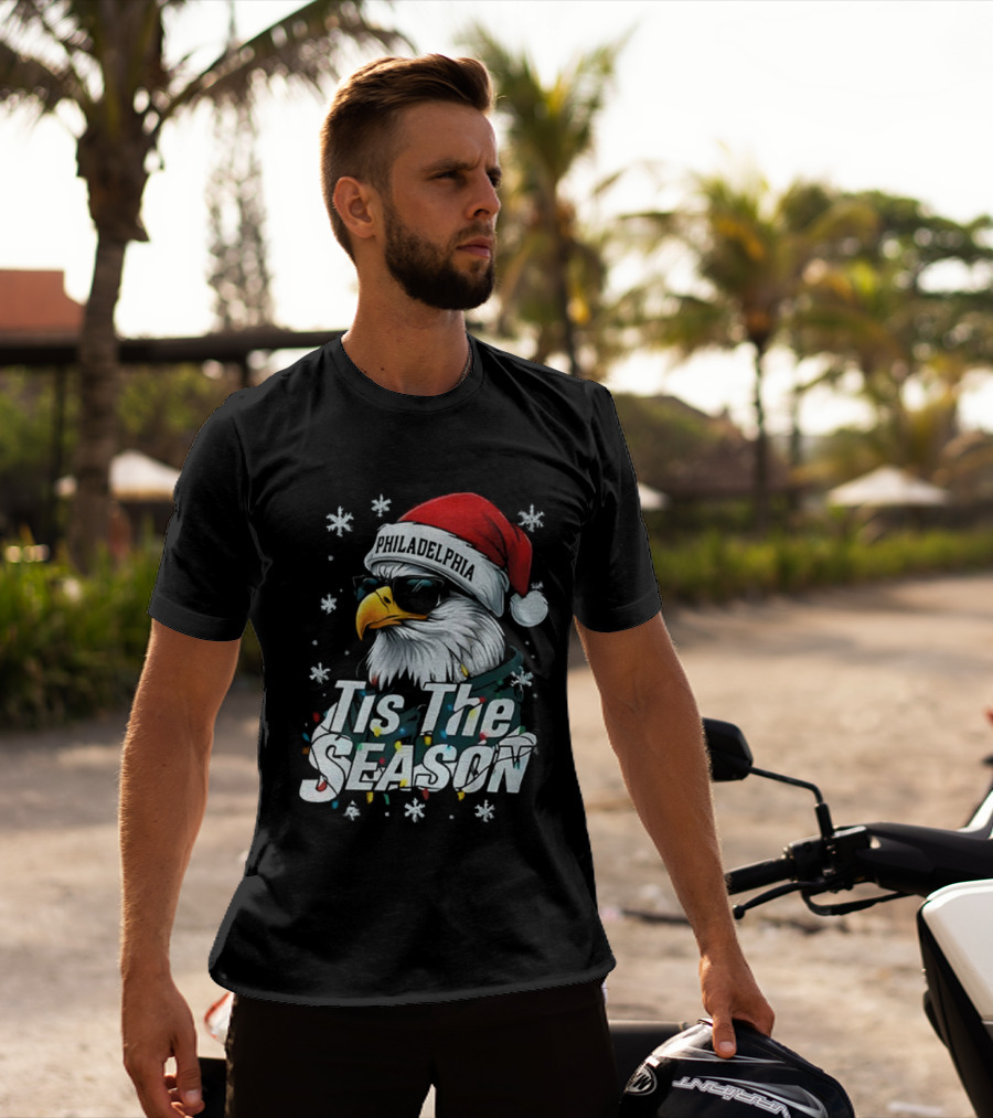 Philadelphia Eagles Tis The Season Eagle Santa Hat NFL Football 2025 T-Shirt