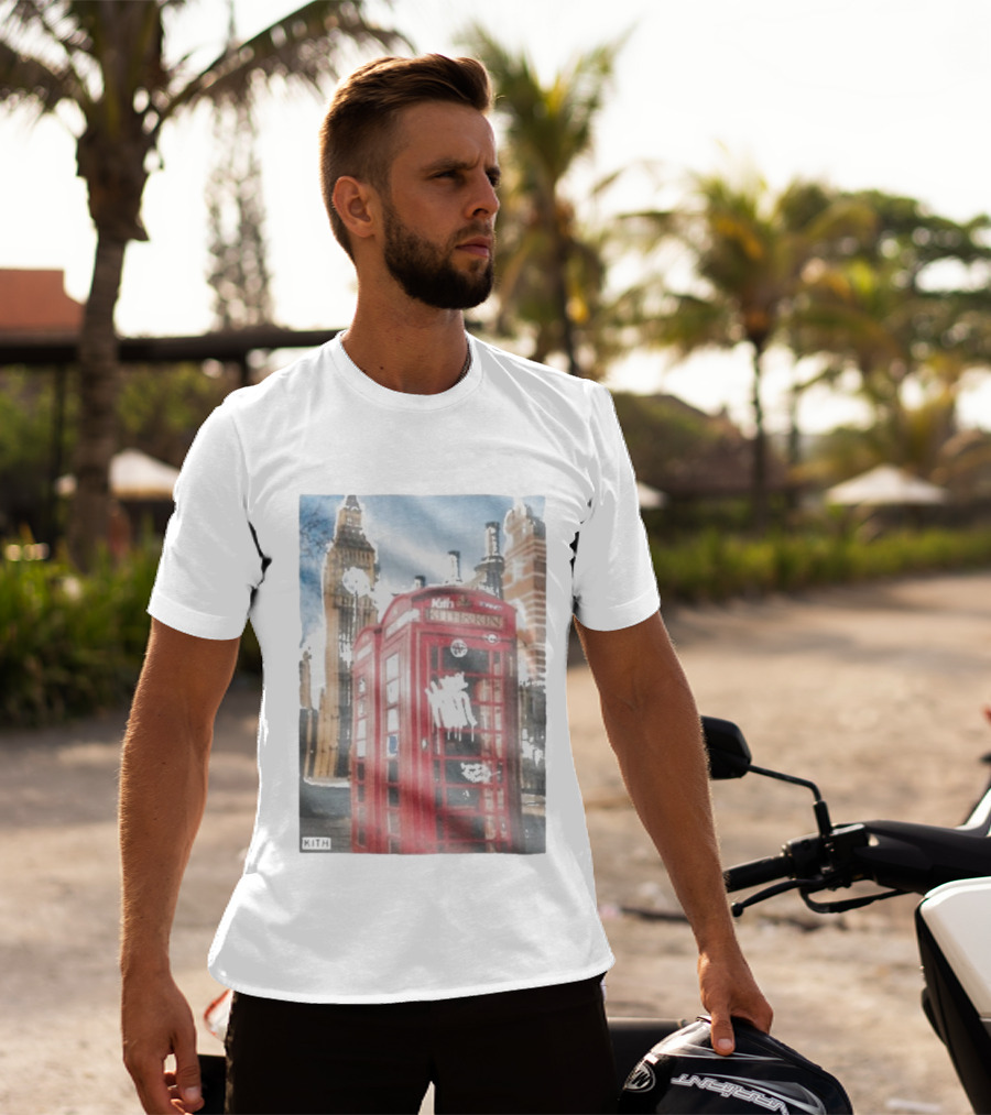 Kith London Red Telephone Box November 28th Tower Bridge Skyline Scene T-Shirt