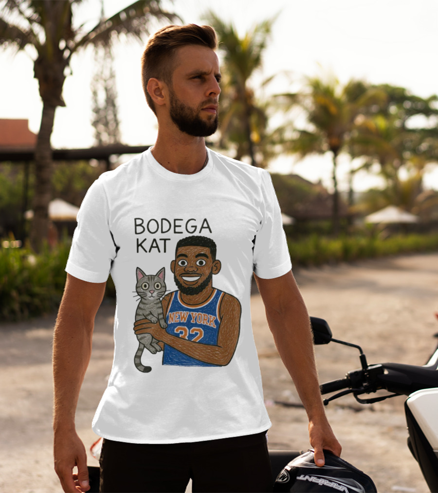 Bodega Kat New York 32 Basketball Fan Art T-Shirt