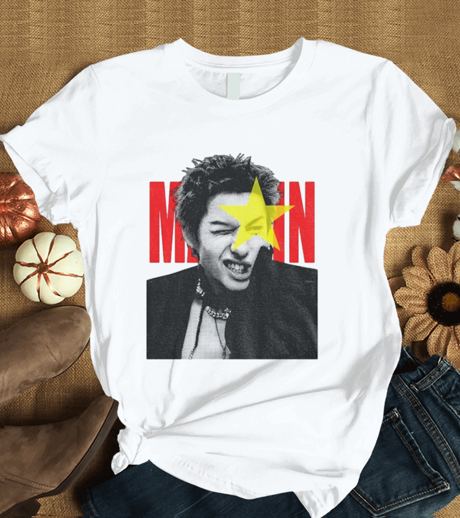 Martin Cortis Vintage Kpop Star 90s Style Iconic Yellow Star T-Shirt