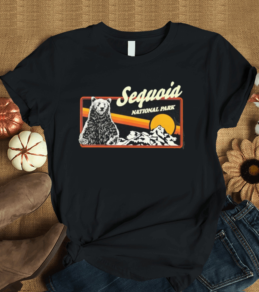 Sequoia National Park Bear Sunset Vintage Mountain T-Shirt
