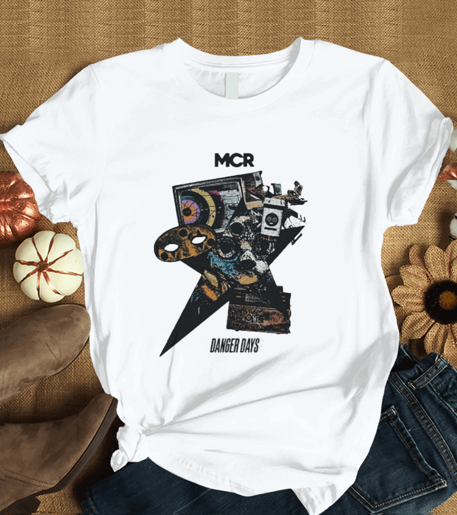 MCR Danger Days Collage Target Robot Gaming Controller T-Shirt