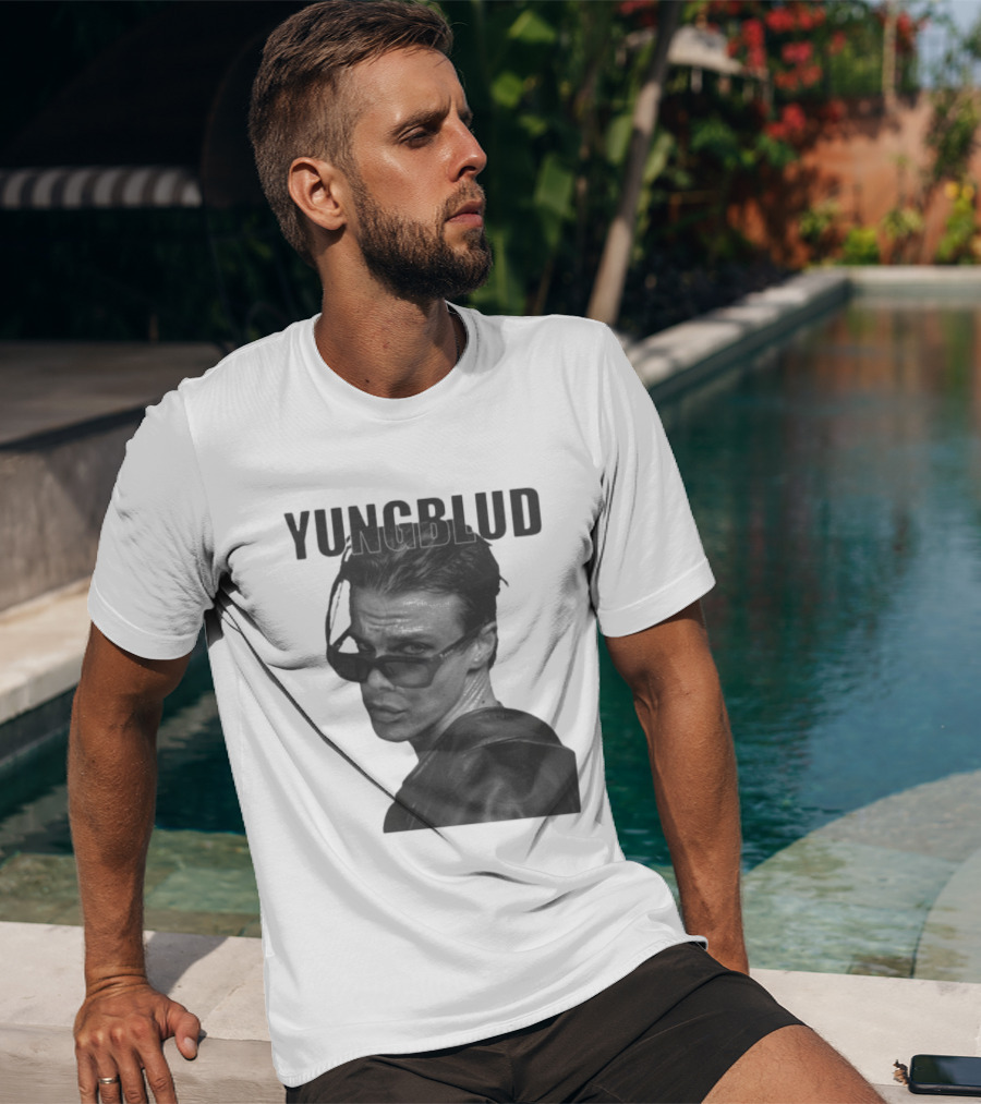 YUNGBLUD Sunglasses Cool Pose T-Shirt