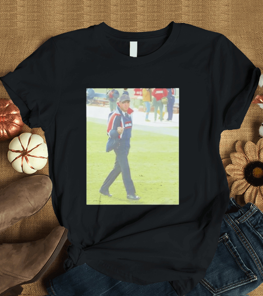Chicago Bears Mike Ditka Da Coach Middle Finger Iconic Gesture T-Shirt