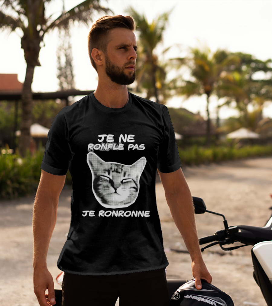 Je Ne Ronfle Pas Je Ronronne Cat T-Shirt