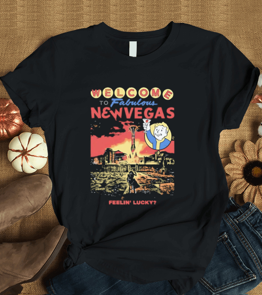 Welcome To Fabulous New Vegas Feeling Lucky Vintage Style Retro Gaming T-Shirt