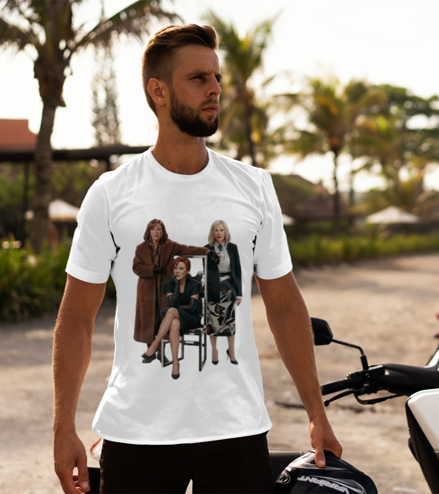 Catherine O'Hara Moira Schitt's Creek Iconic Fashion Ensemble T-Shirt