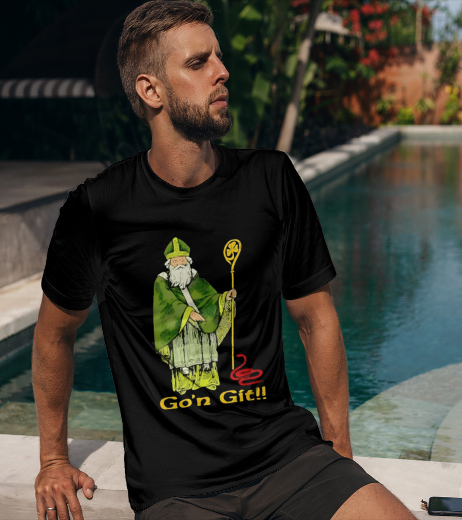 Go'n Git St Patrick Vintage Illustration With Staff And Smoke T-Shirt