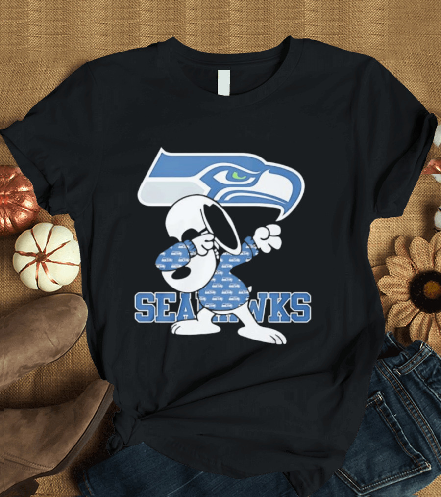 Seattle Seahawks Snoopy Peanuts NFL Team Collaboration T-Shirt