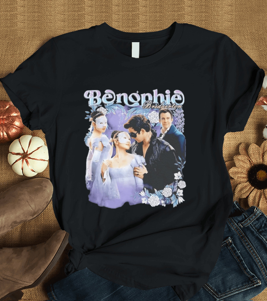 Benophie Bridgerton Romance Masquerade Fantasy Roses T-Shirt