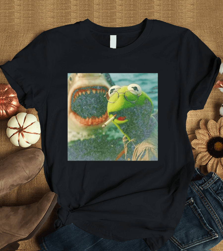 Chicago Wolves Skull Hockey Helmet T-Shirt