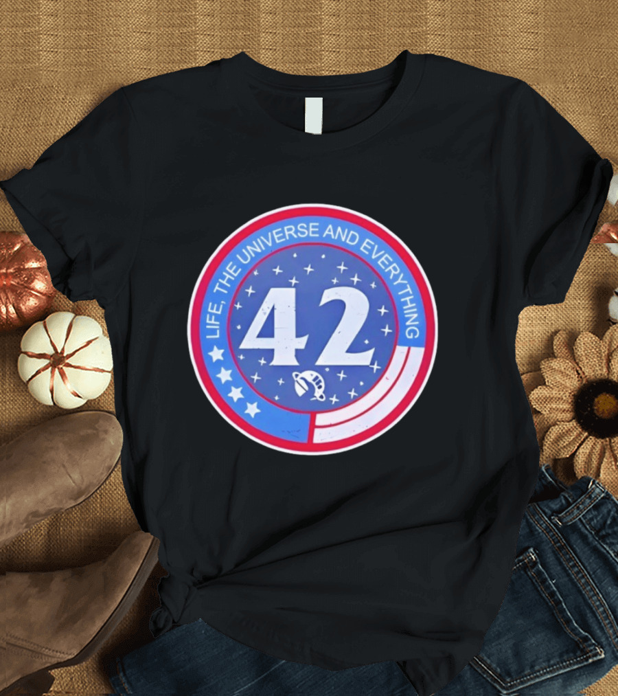 Life The Universe And Everything 42 Hitchhiker's Guide To The Galaxy T-Shirt