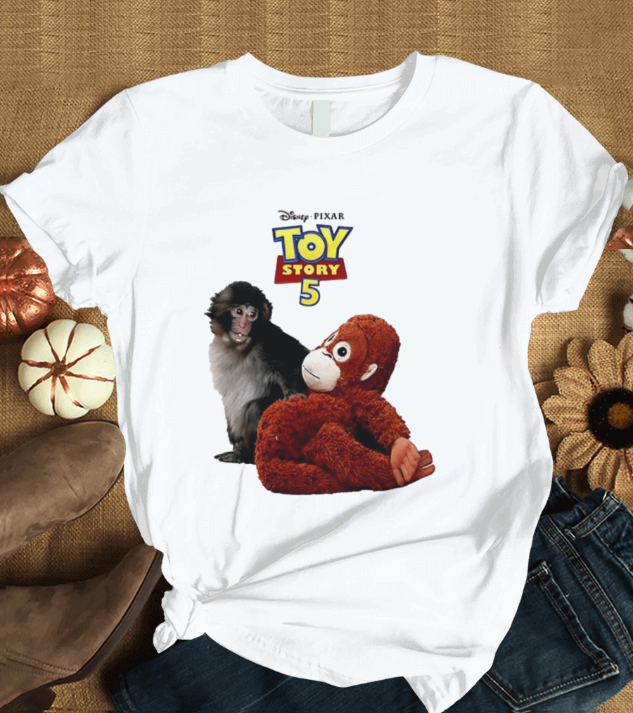 Disney Pixar Toy Story 5 Macaco Punch Stuffed Monkey T-Shirt