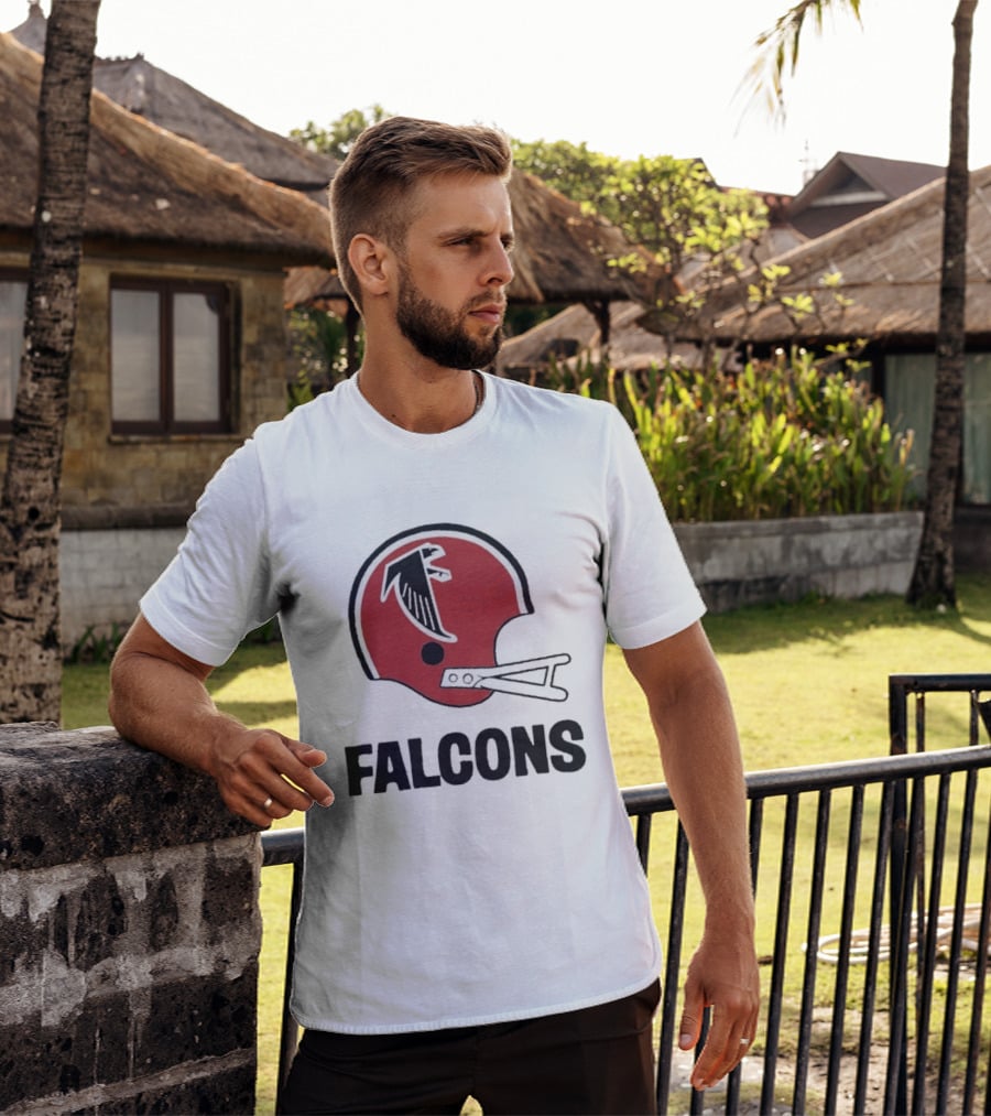 Atlanta Falcons Big Helmet Red Falcon T-Shirt