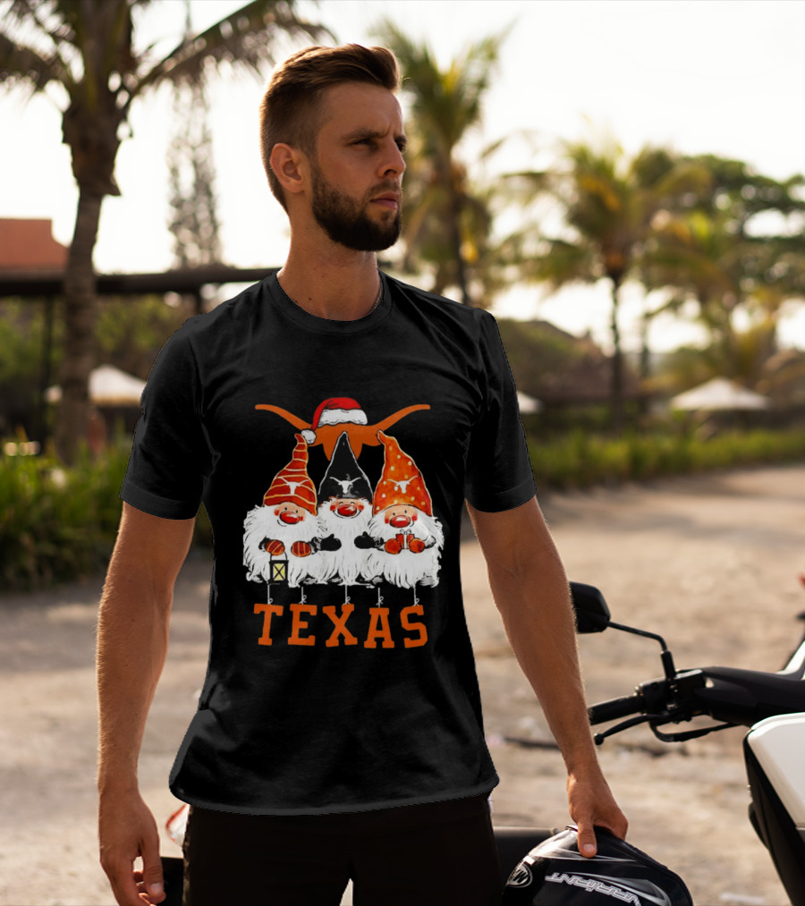 Texas Longhorns Christmas Gnomes Festive Decor T-Shirt