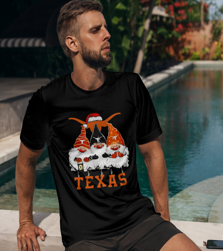 Texas Longhorns Christmas Gnomes Festive Decor T-Shirt