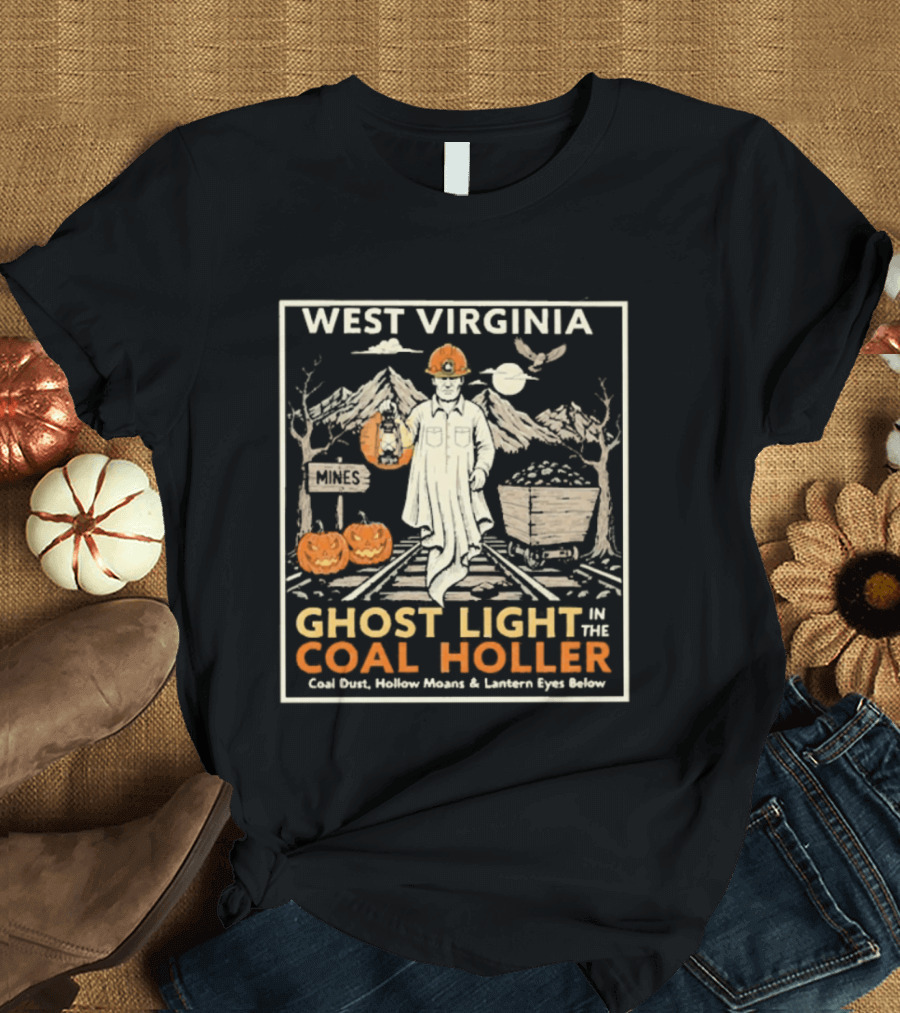 West Virginia Ghost Light In The Coal Holler Halloween Lantern Pumpkins Mountains T-Shirt