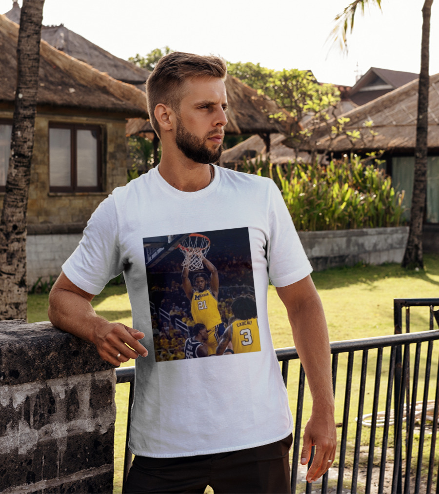 Morez Johnson Jr. Dunk Michigan Vs Carr Cadeau Basketball Moment T-Shirt