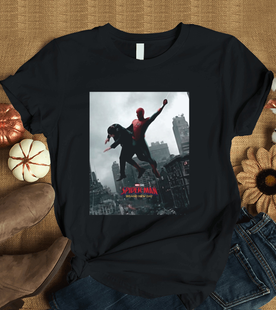 Spider Man Brand New Day Marvel Comic Scene Flying Over City Skyline T-Shirt