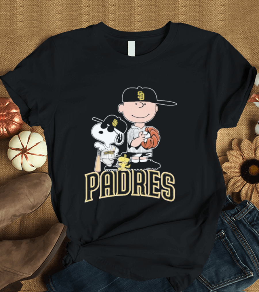 Padres Snoopy Charlie Brown Woodstock Baseball Peanuts T-Shirt