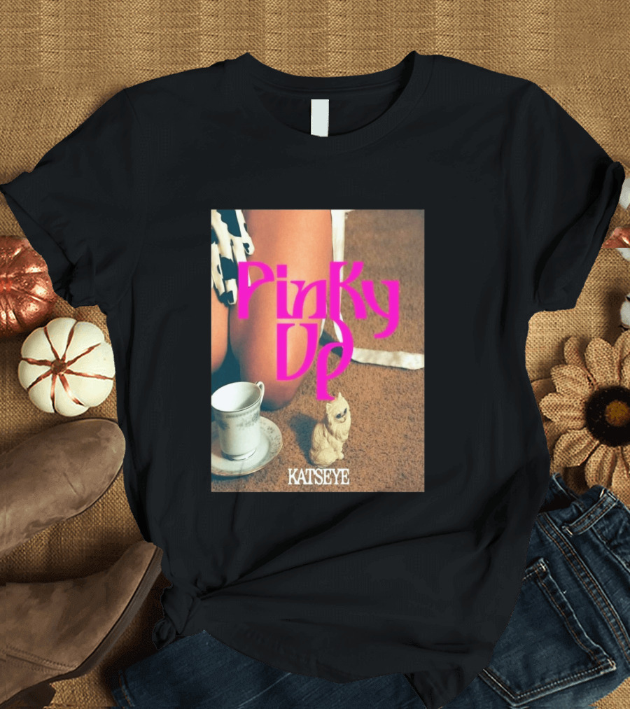 Katseye Pinky Up Vintage Cup And Cat Figurine T-Shirt