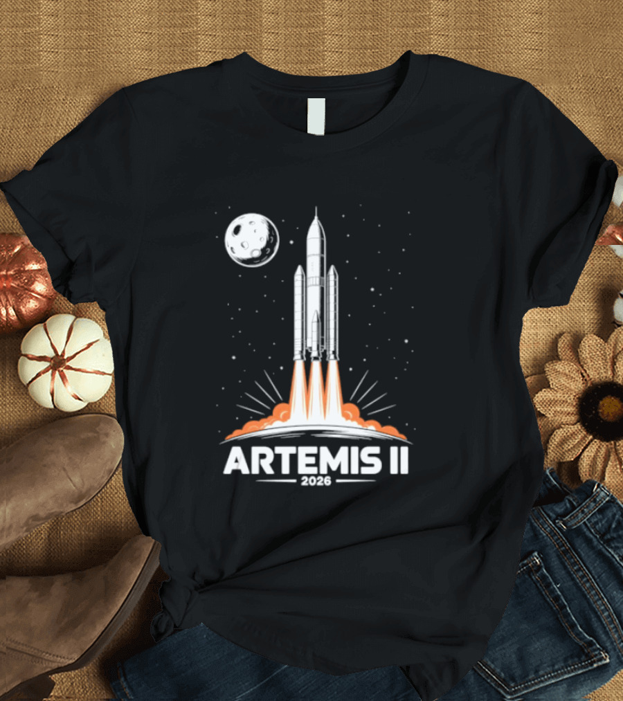 Artemis II 2026 Rocket Launch To The Moon With Spacecraft And Moon T-Shirt