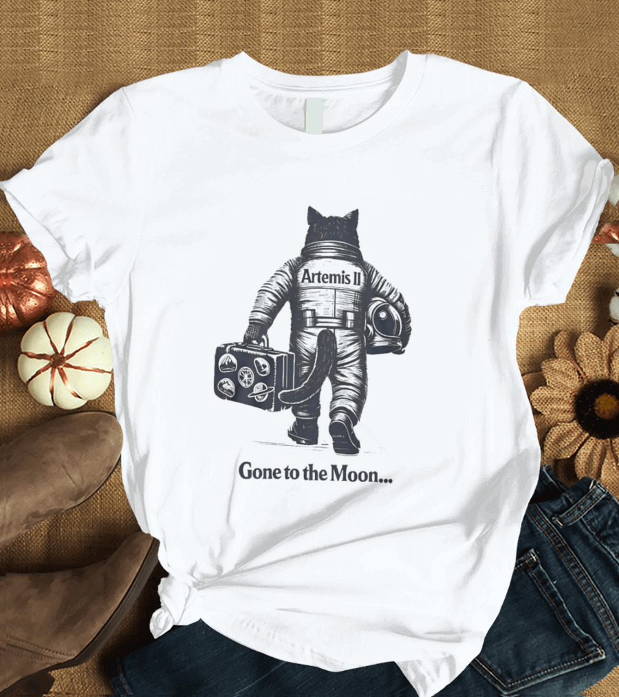 Artemis II Moon Mission Cat Astronaut Gone To The Moon T-Shirt