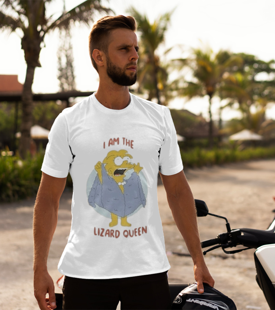 I Am The Lizard Queen Funny Cartoon Character Scene T-Shirt