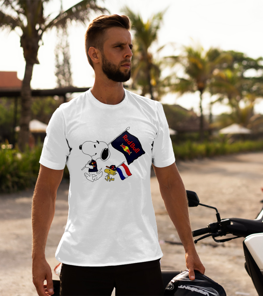 Snoopy Woodstock Red Bull Racing F1 Flag Peanuts Character Collaboration T-Shirt