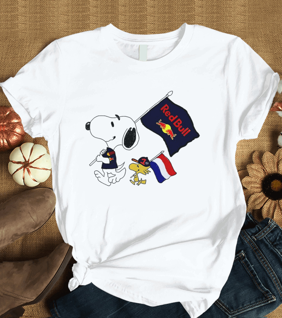 Snoopy Woodstock Red Bull Racing F1 Flag Peanuts Character Collaboration T-Shirt