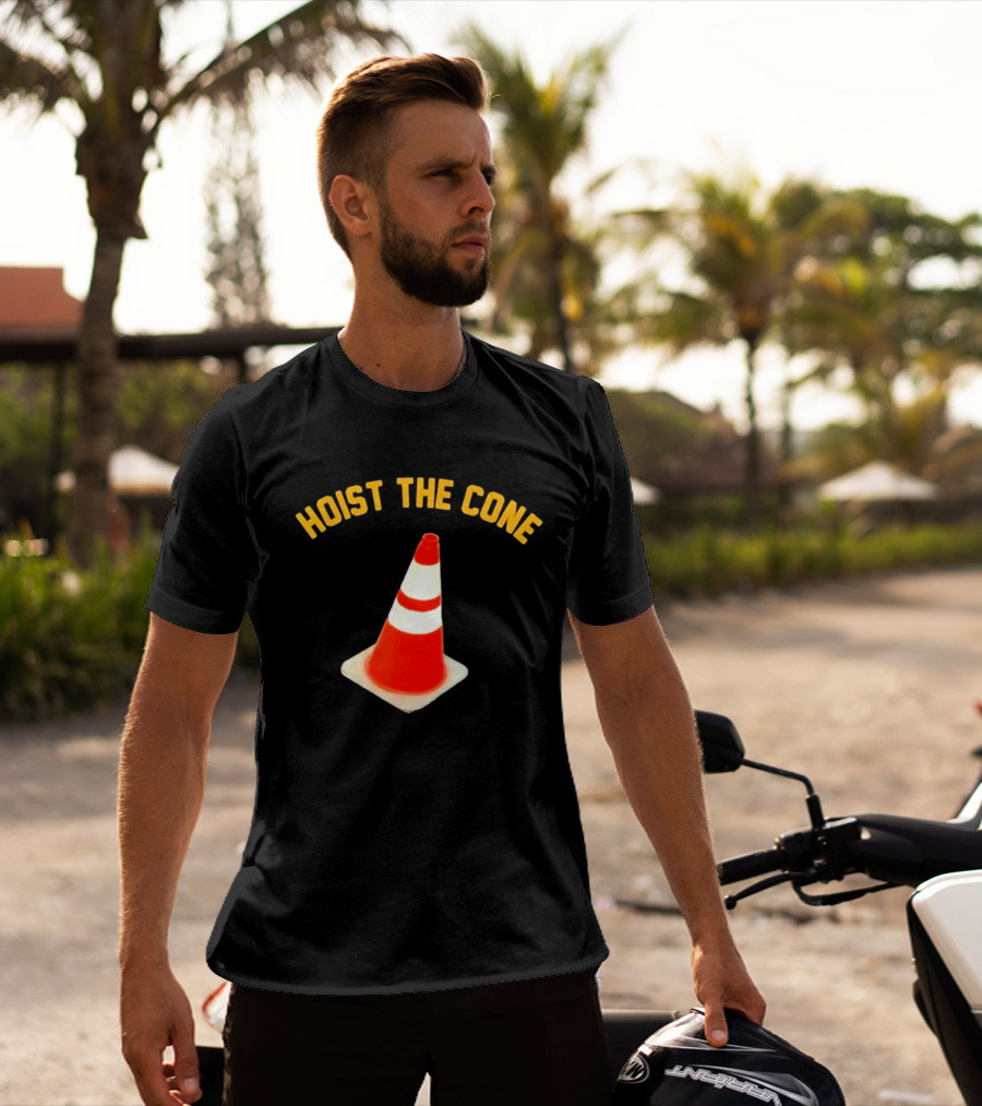 Pittsburgh Pirates Hoist The Cone Baseball Lifestyle Traffic Cone T-Shirt