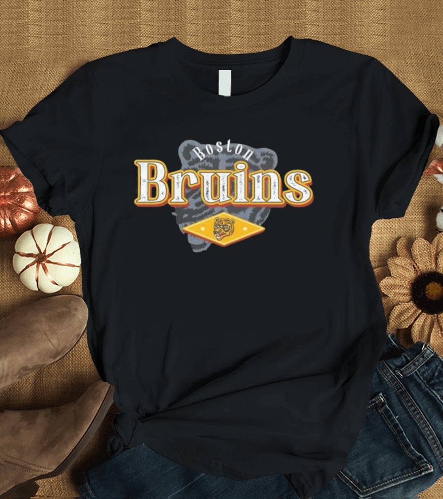 Boston Bruins NHL Vintage Black Bear T-Shirt
