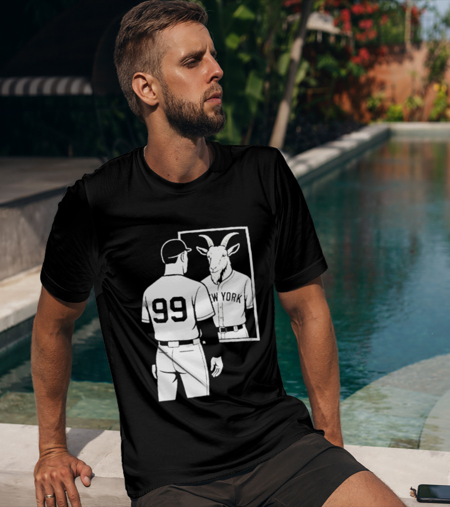 Aaron Judge GOAT Reflection New York Yankees Baseball 99 T-Shirt