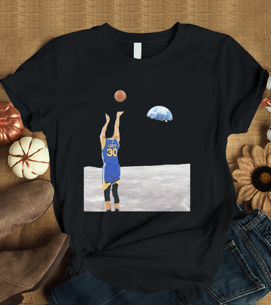 Stephen Curry 30 Shooting Basketball From Moon Earth View T-Shirt