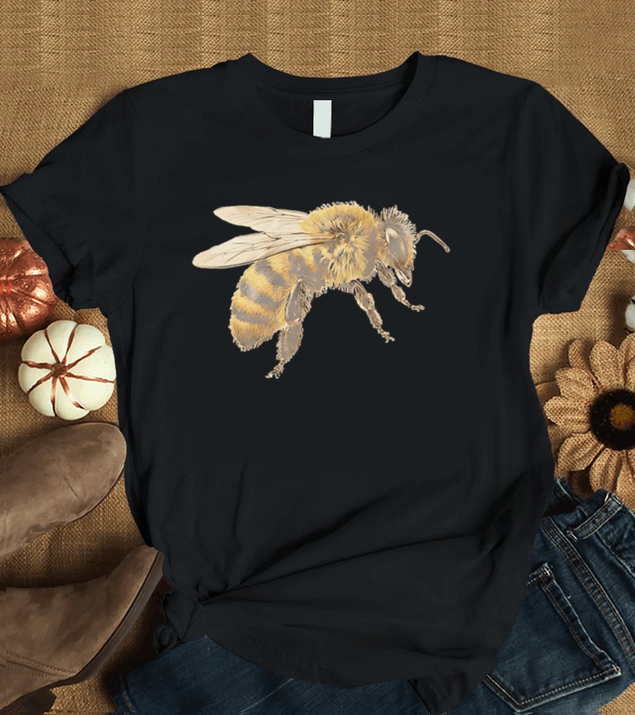 Honey Bee Realistic Illustration Detailed Insect T-Shirt