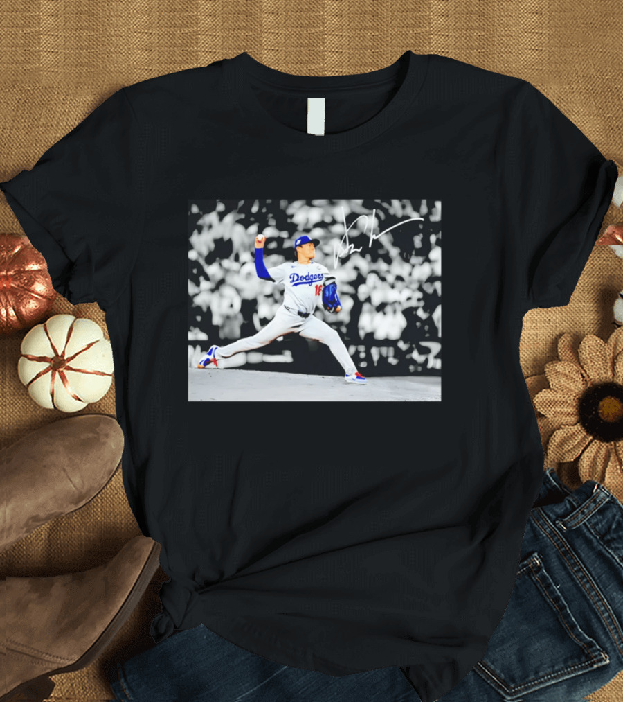 Yoshinobu Yamamoto Dodgers Pitching Action Los Angeles 2026 T-Shirt
