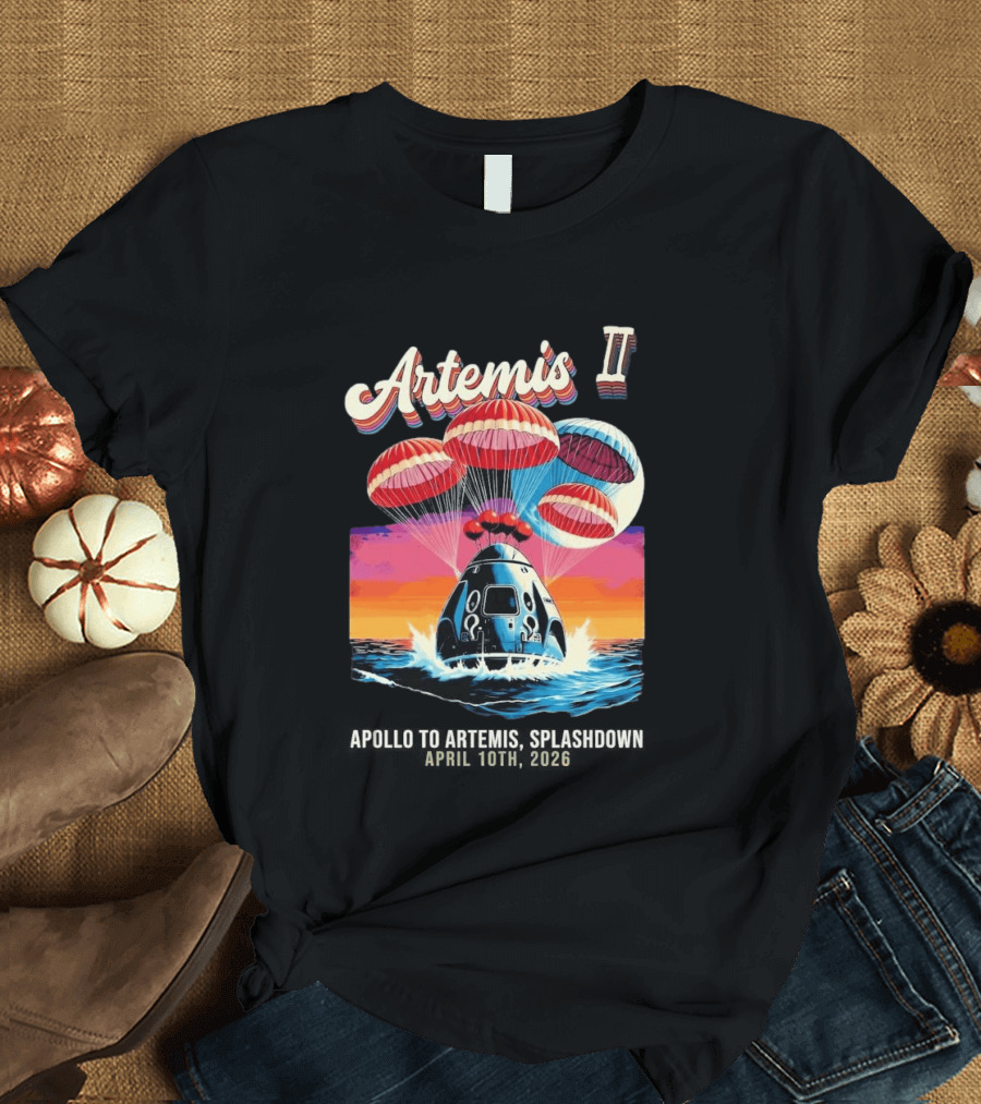 Artemis II Astronauts Splashdown Parachute Capsule Ocean T-Shirt