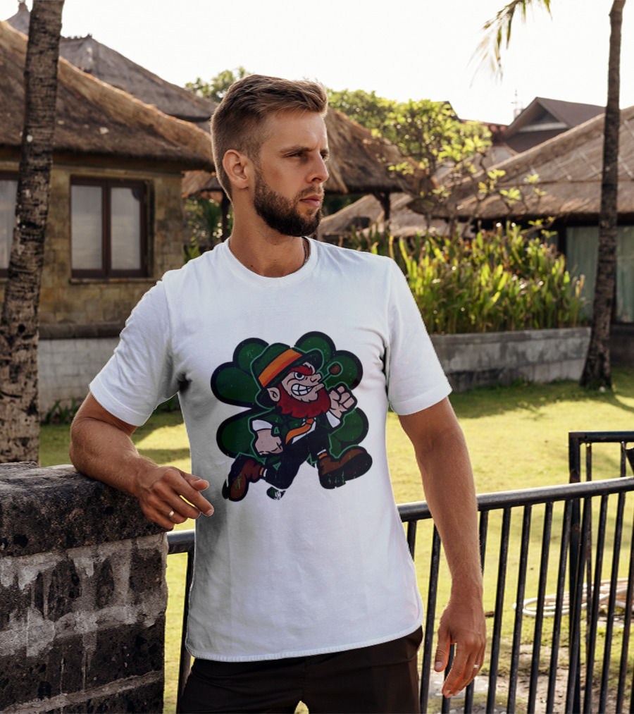 Leprechaun St. Patrick's Day Four Leaf Clover Smoking Pipe Vintage Irish T-Shirt