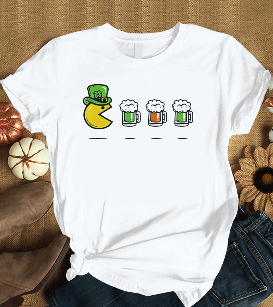 Pac Man St Patrick's Day Leprechaun Hat With Green Beer S T-Shirt