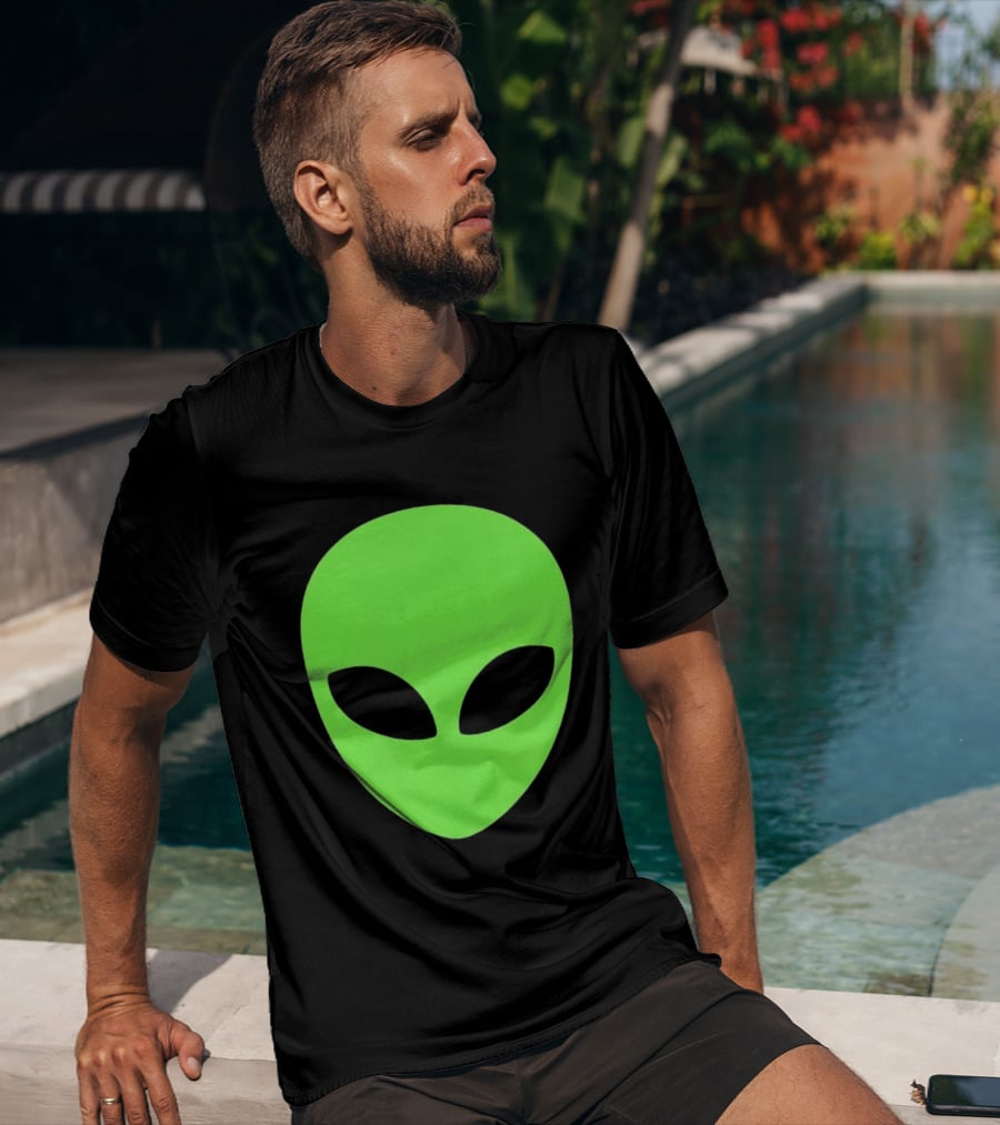Balenciaga 2020 Alien Green Face Black Eyes T-Shirt