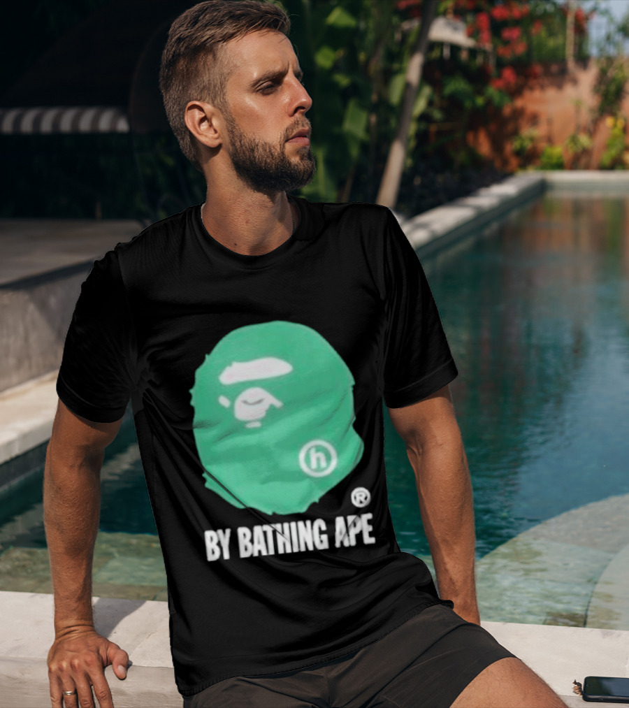 Bape A Bathing Ape Green Big Ape Head Hologram By Bathing Ape And Bapesta Trucker Hat Set 2026 T-Shirt