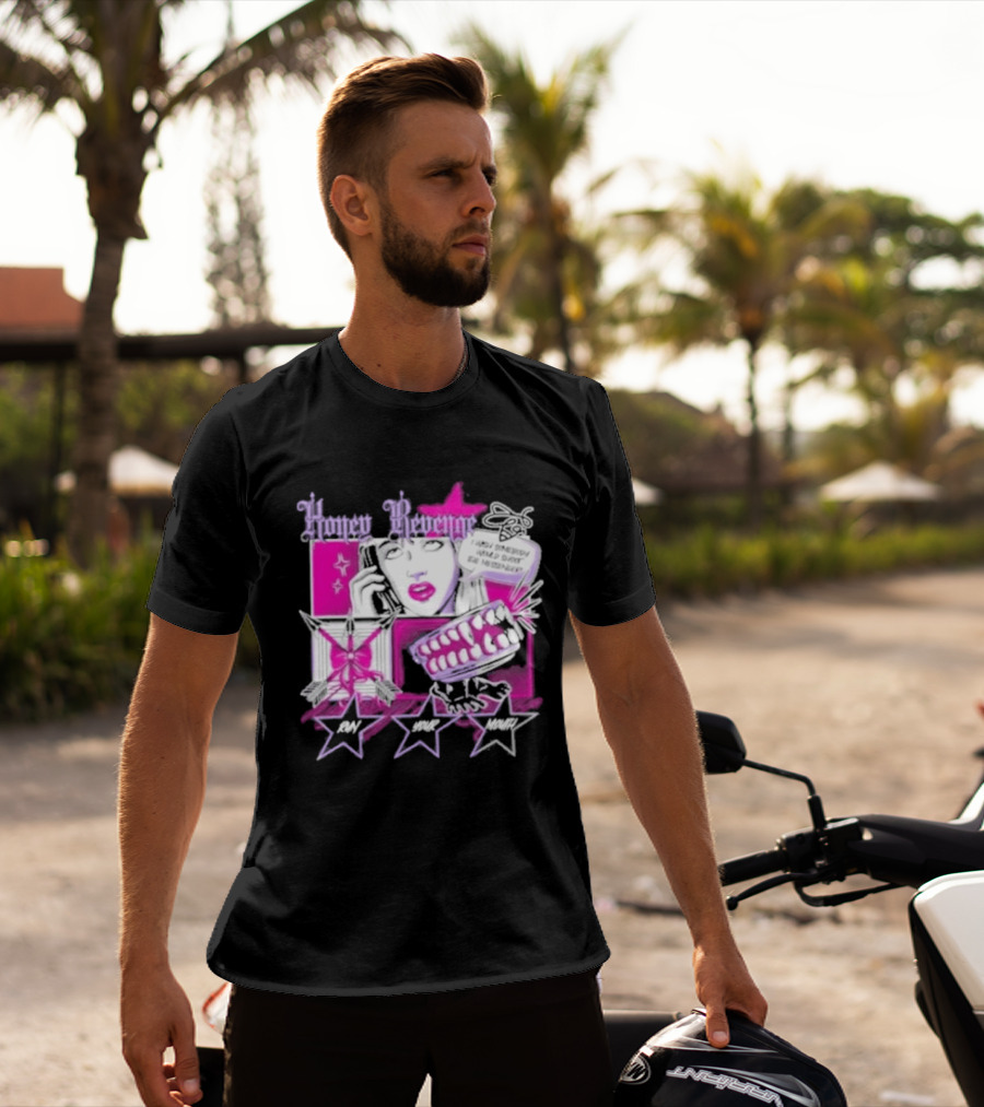 Honey Revenge Comic Style Pink And Black Lips Starburst T-Shirt