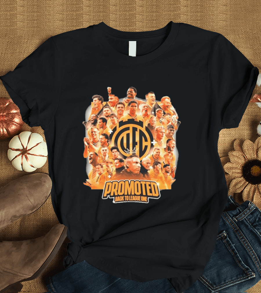 Cambridge United FC Promoted Back To League One 2026 Team Celebration Montage T-Shirt