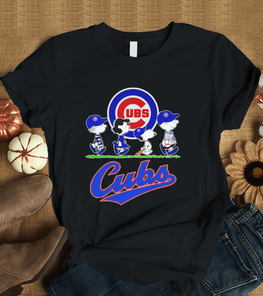 Chicago Cubs Peanuts Characters Walking 2026 T-Shirt