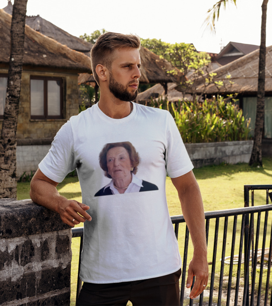 Doris Fisher Gap Co Founder Who Helped Reshape US Casual Dies At 94 T-Shirt