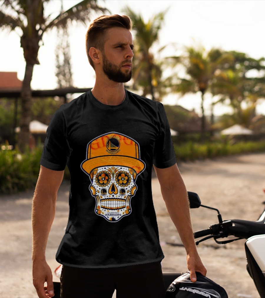 Golden State Warriors Sugar Skull Día De Muertos Cap And Floral T-Shirt