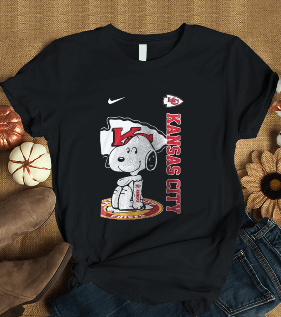 Kansas City Chiefs Snoopy Yes I'm Old Thank You For The Memories T-Shirt