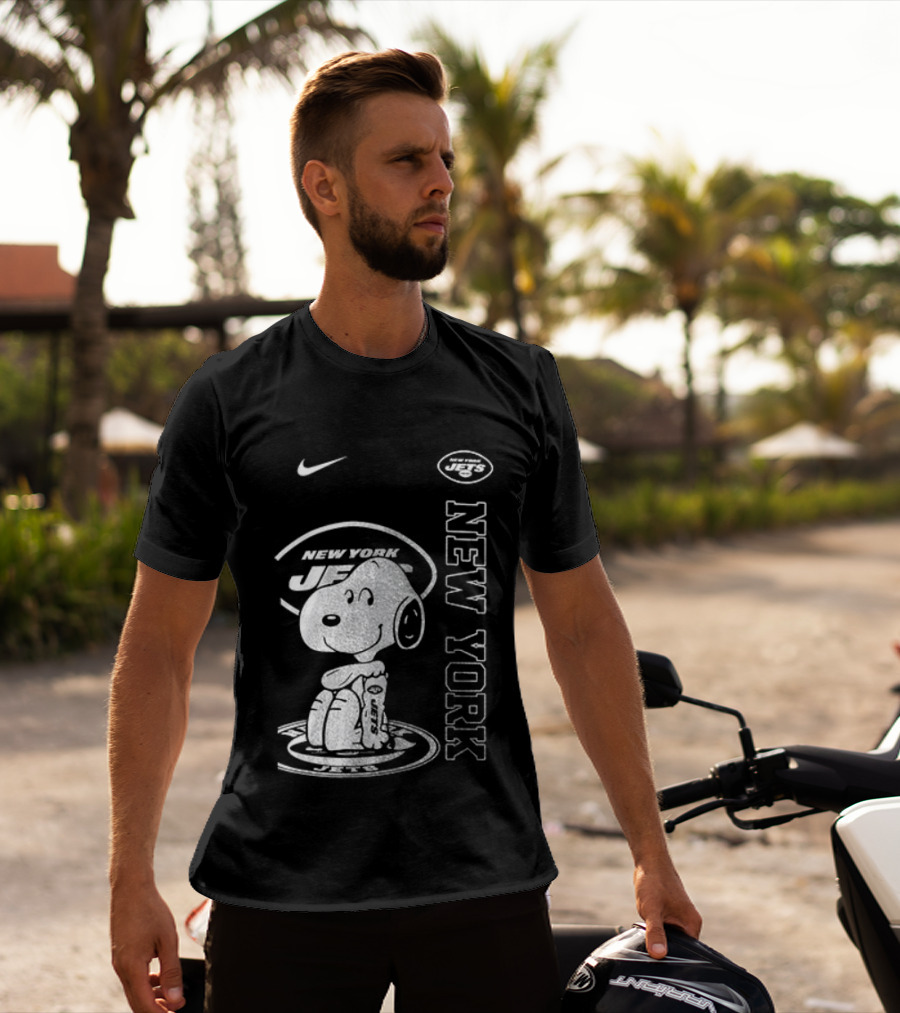 New York Jets Snoopy Yes I'm Old Thank You For The Memories T-Shirt