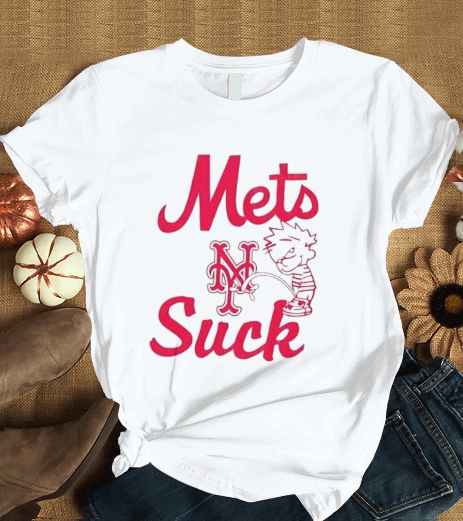 Mets Suck Peeing New York Baseball Fan Humor T-Shirt