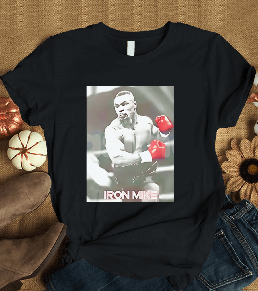 Boxing Legend Iron Mike Tyson Vintage Style Red Gloves T-Shirt